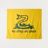 Geen stap in de richting van gadsden parody SnekRi Wandkleed (Voorkant (horizontaal))
