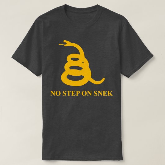 GEEN STAP OP SNEK GOLD T-SHIRT (Design voorkant)