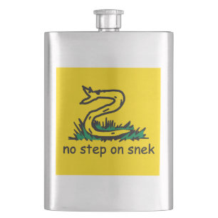 Geen stap op snek memes Gadsden parodie SnekRight Flacon