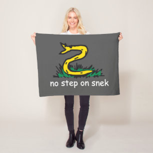 Geen stap op snek memes Gadsden parodie SnekRight Fleece Deken