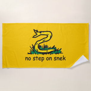 Geen stap op snek memes Gadsden parodie SnekRight Strandlaken