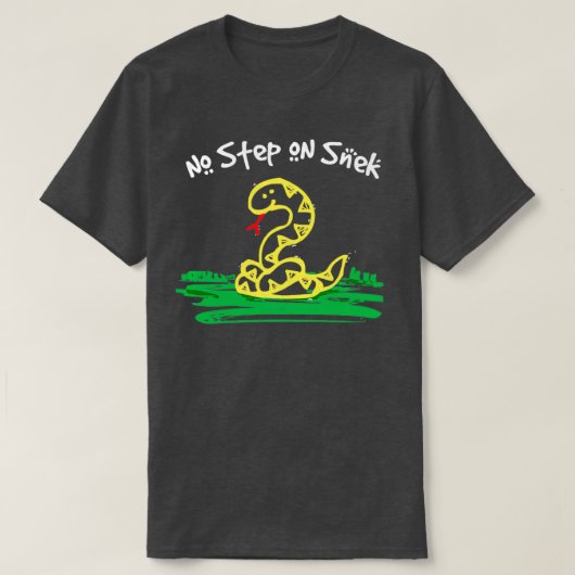 Geen stap op Snek Snake Dierenvrienden Cool Funny T-shirt (Design voorkant)