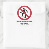Geen stappen op het oppervlak, verbodsteken ronde sticker (Tas)