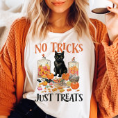 Geen trucs alleen trakteert zwarte kat  Halloween Tri-Blend Shirt