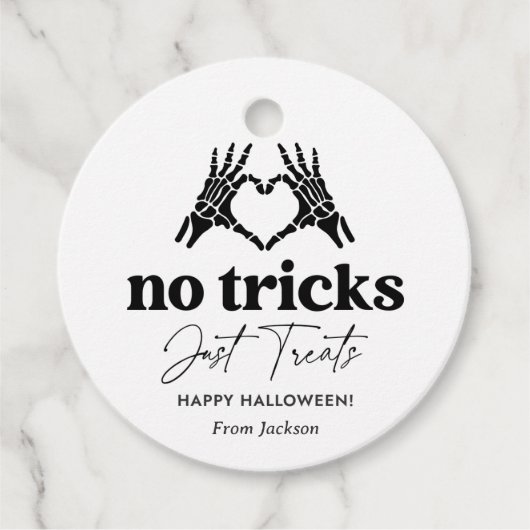 Geen trucs behandelt alleen skelet handen Hallowee Bedankjes Labels (Voorkant)