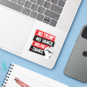 Geen Trump, geen grote kans Sticker (Laptop met iPhone)