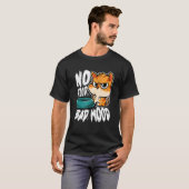 Geen voedselbad-slechthorende kat t-shirt (Voorkant volledig)