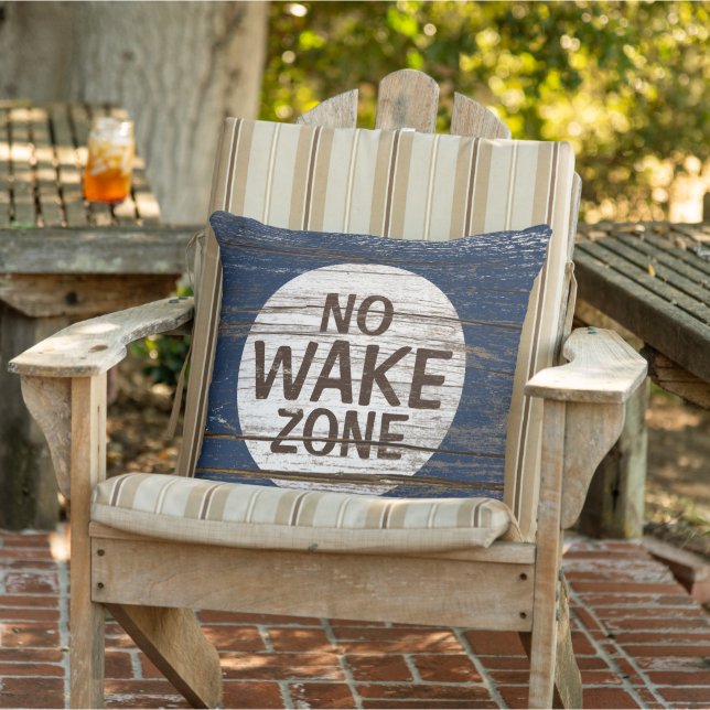 Geen Wake Zone Sign Weathered Wooden Plantern Patt Buitenkussen (Stoel)