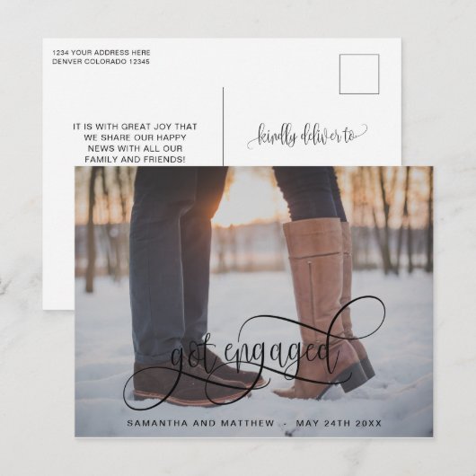 Geëngageerde kalligrafie in zwart, foto-Verloving Aankondigingskaart (Voorkant / Achterkant)