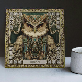 Geest Guardian Uil: Gepersonaliseerde Tribal Jewel Tegeltje