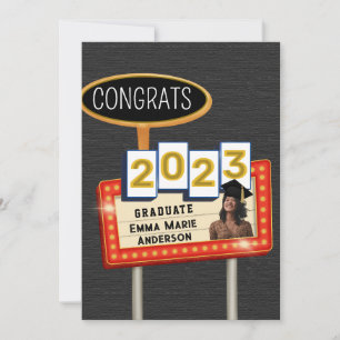 Gefeliciteerd 2023 Afgestudeerde Zwart Wit Retro B Aankondiging