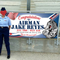 Gefeliciteerd 331 Wolfpack Air Force Afstuderen