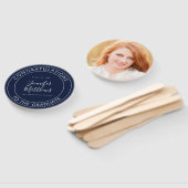 Gefeliciteerd aan The Afstuderen Navy Blue Handwaaier (Niet-gemonteerd)