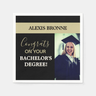 Gefeliciteerd afgestudeerde! Bachelor diploma Foto Servet