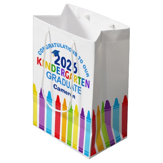 Gefeliciteerd afgestudeerde kleuterschool aangepas medium cadeauzakje (Voorkant Gekanteld)