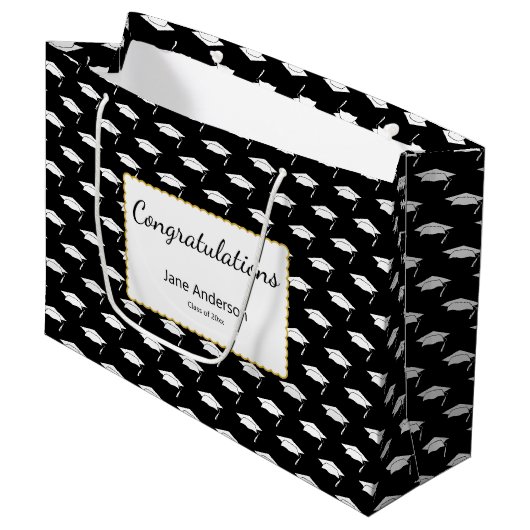 Gefeliciteerd Afstudeerder Naam Zwart Wit Afstudee Groot Cadeauzakje (Voorkant Gekanteld)