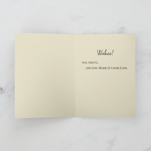 Gefeliciteerd Afstuderen Black & Gold Sparkle Kaart (Binnen)