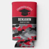 Gefeliciteerd Afstuderen Red Black Afstuderen Camo Seltzer Blikjeskoeler (Achterkant)