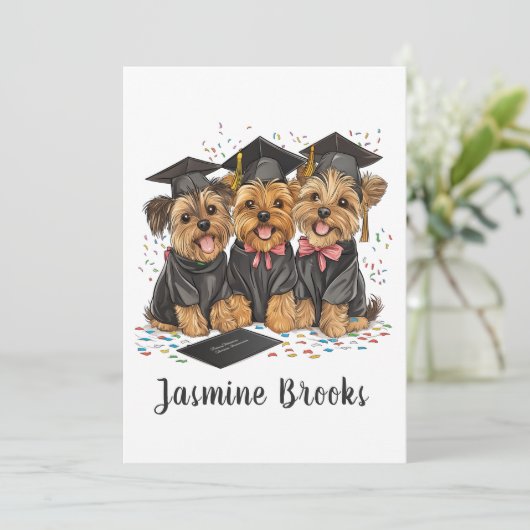 Gefeliciteerd Afstuderen Yorkshire Terrier Dogs Aankondiging (Staand voorkant)