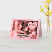 Gefeliciteerd Bride en Groom Pink Wedding Kaart (Gele Bloem)