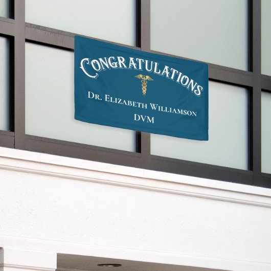 Gefeliciteerd Doctor diergeneeskunde DVM Spandoek (Buitenkant Gebouw)
