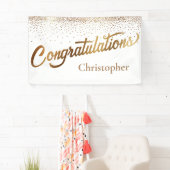 Gefeliciteerd met gouden confetti op wit spandoek (Insitu)