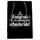 Gefeliciteerd met het behalen van je checkride! medium cadeauzakje (Voorkant)