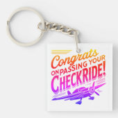 Gefeliciteerd met het passeren van je checklist! sleutelhanger (Voorkant)