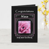 Gefeliciteerd met huwelijk NIECE - Roze Rose Kaart (Gele Bloem)