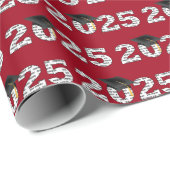 Gefeliciteerd met je afstuderen 2025 op rood cadeaupapier (Rol Hoek)