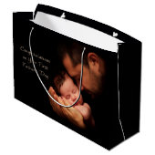 Gefeliciteerd met je eerste vaderdag large cadeautasje (Achterkant Gekanteld)