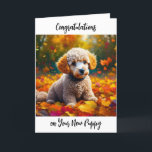 Gefeliciteerd met je nieuwe puppy kaart<br><div class="desc">Schattigee Abrikozen poedel puppy hond spelen in geel herfst bladeren wenskaart. Gefeliciteerd met je nieuwe puppy.</div>