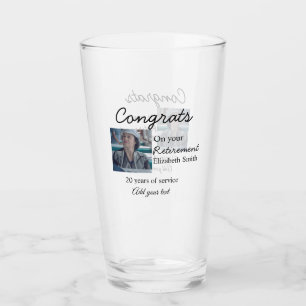 Gefeliciteerd met je pensioen en voeg fotonaam toe glas