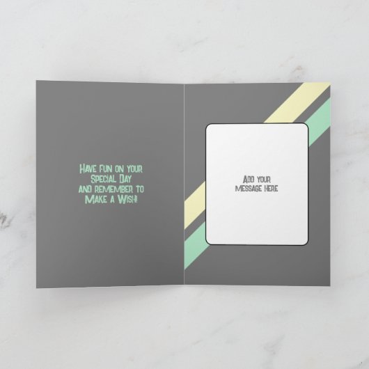 Gefeliciteerd met je verjaardag aan een bijzondere kaart (Binnen)