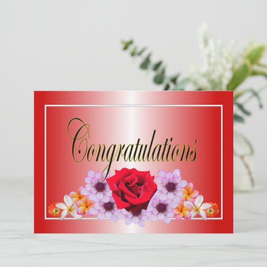 Gefeliciteerd met mooie rode florale ontwerpen kaart (Staand voorkant)