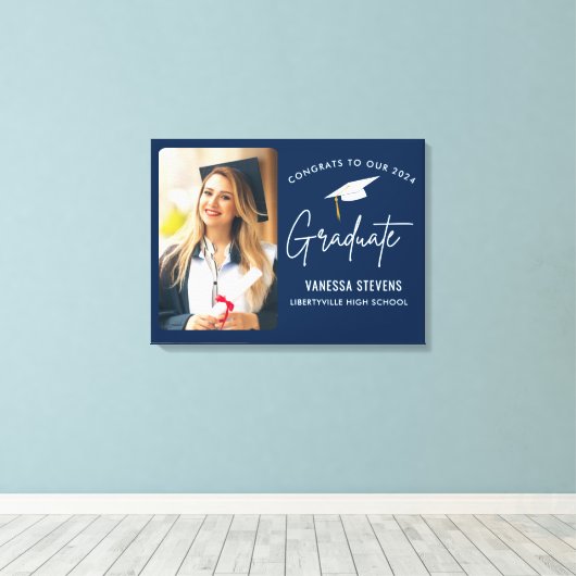 Gefeliciteerd met onze 202x Afstuderen Navy Canvas Afdruk (Insitu (Houten vloer))