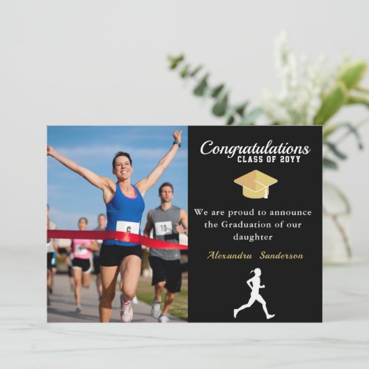 Gefeliciteerd met Photo Track-runner afstuderen Aankondiging (Staand voorkant)