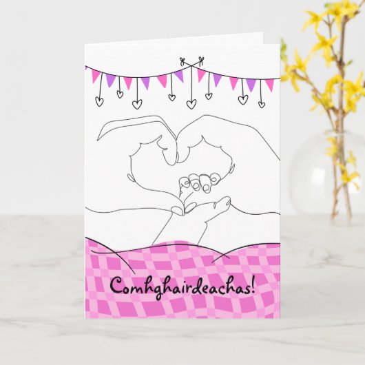 Gefeliciteerd nieuwe baby dochter Irish Gaelic Kaart (Gele Bloem)