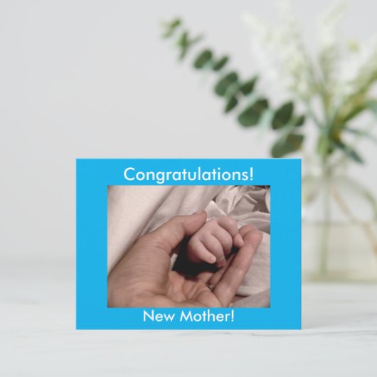 Gefeliciteerd Nieuwe Moeder Blauwe Achtergrond voo Briefkaart (Staand voorkant)
