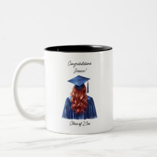 Gefeliciteerd Redhead Vrouw Afstuderen in Blauw Tweekleurige Koffiemok