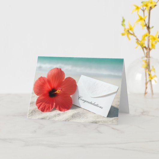 Gefeliciteerd Strandbruiloft met Hibiscus Flower Kaart (Gele Bloem)