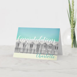 Gefeliciteerd strandhuis kaart aan zee