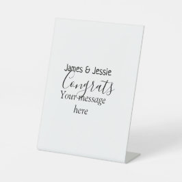 Gefeliciteerd voeg naam bericht huwelijk pasgetrou reclamebord met voetstuk