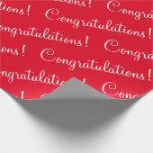 Gefeliciteerd White Script Red Afstuderen Cadeaupapier (Hoek)