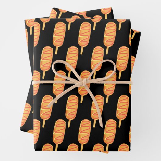 gefrituurd deeg op een stok inpakpapier vel (In situ)