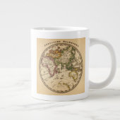 Gegraveerde Oostelijke Hemisphere Map Grote Koffiekop (Rechts)