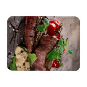 Gegrilde biefsteaks met verse kruiden en tomaten magneet (Horizontaal)