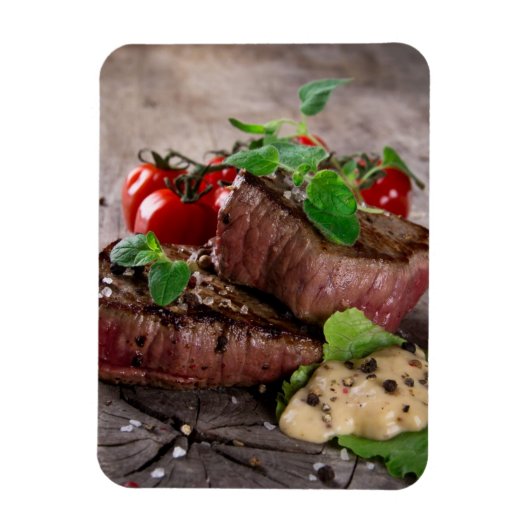 Gegrilde biefsteaks met verse kruiden en tomaten magneet (Verticaal)