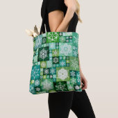 Gehakte Sneeuwvlokken Groen Digitaal Patchwork Tote Bag (Dichtbij)