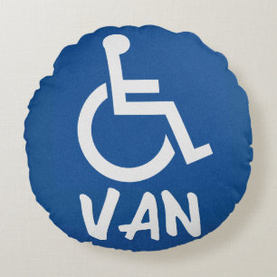 Gehandicapte bestelwagen rond kussen